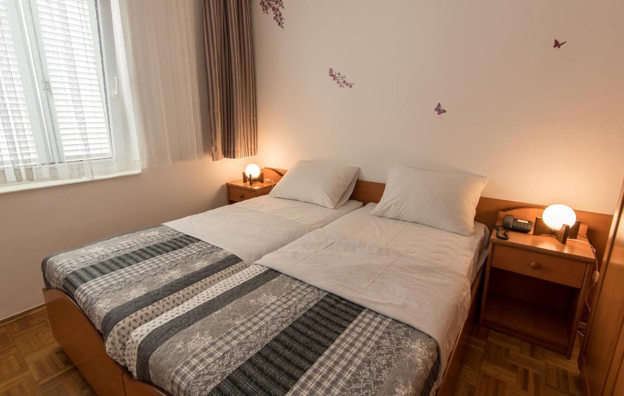 Hotel Barba Starigrad Paklenica Dış mekan fotoğraf